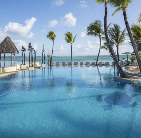 Ambre_Pool_1
